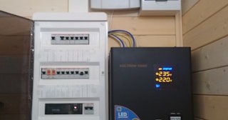 Установка и подключение стабилизаторов напряжения от 577 руб в Торжке - ЭлектроТрж